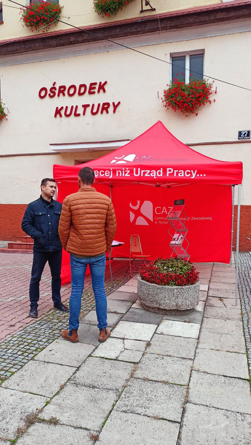zdjęcia z mobilnego punktu PUP